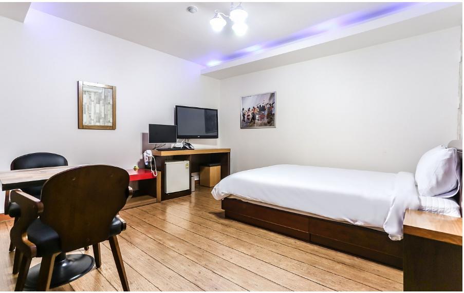 Crystal Motel Gangneung Zewnętrze zdjęcie