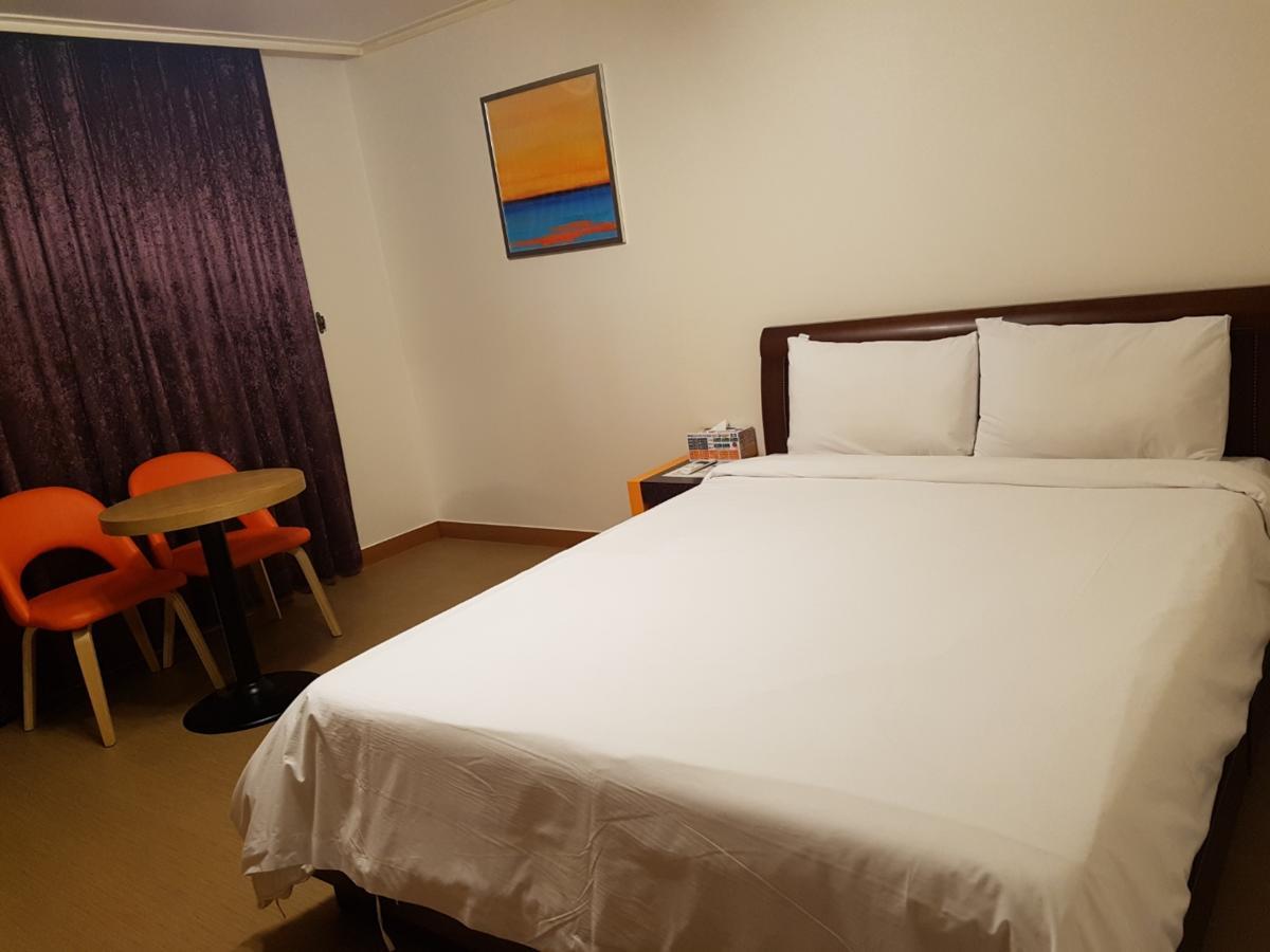 Crystal Motel Gangneung Zewnętrze zdjęcie